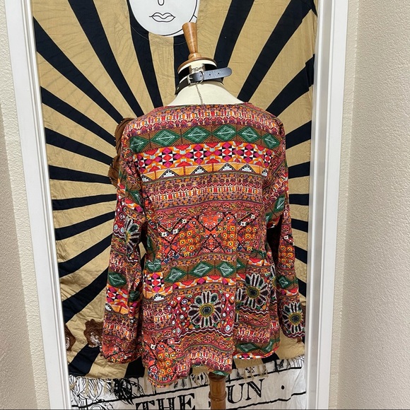 🌈 Beautiful flower art top - Picture 7 of 11